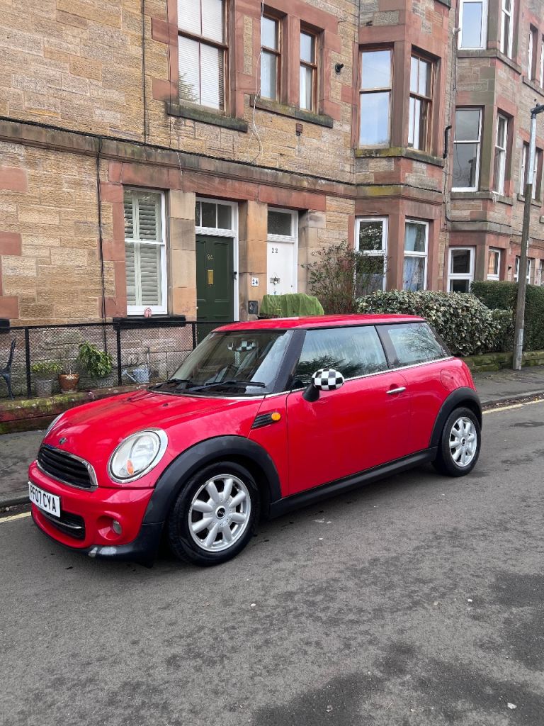 Mini one 12 moths mot low miles ulez free 