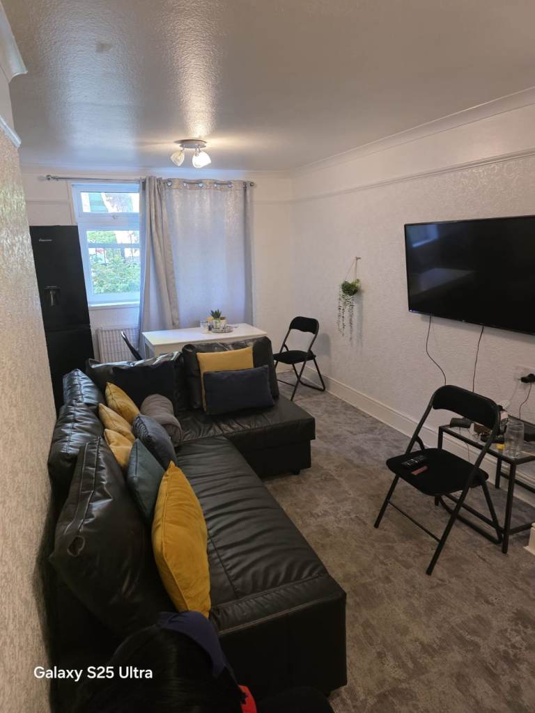 1 Bedroom Fully Furnished Flat For Rent