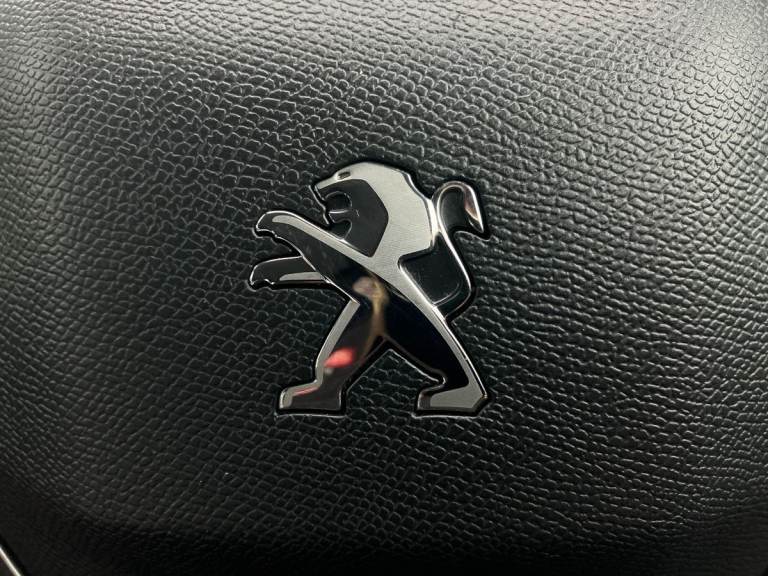 2022 Peugeot 2008 100kW Active Premium 50kWh 5dr Auto Estate ELECTRIC Automatic