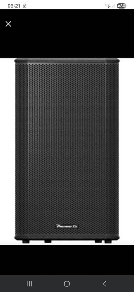 2 x 15 inch pioneer speakers & 1 Active 18  inch pioneer sub woofer As new 