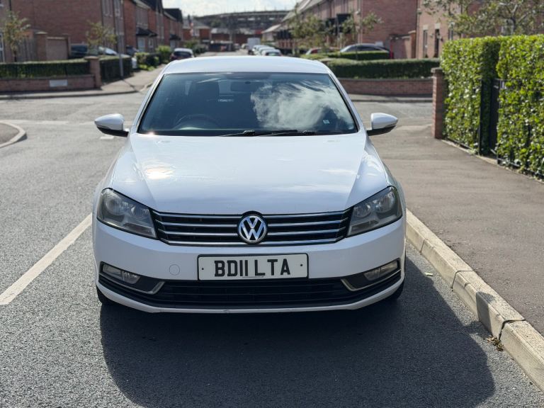 Volkswagen, PASSAT, Saloon, 2011, Manual, 1968 (cc), 4 doors