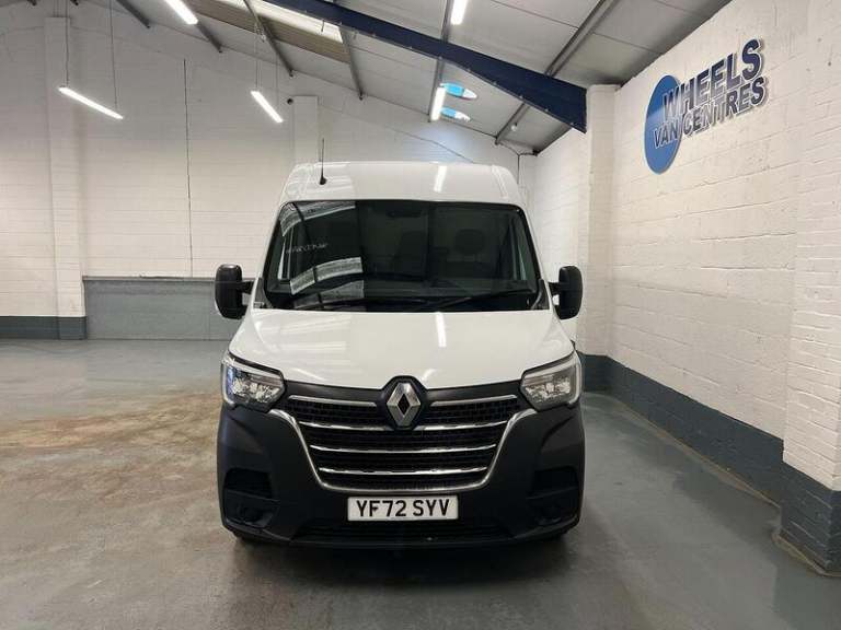2023 Renault Master LM35dCi 135 Business+ Medium Roof Van PANEL VAN DIESEL Manual
