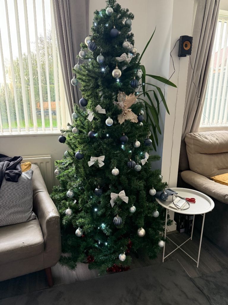 Christmas tree 