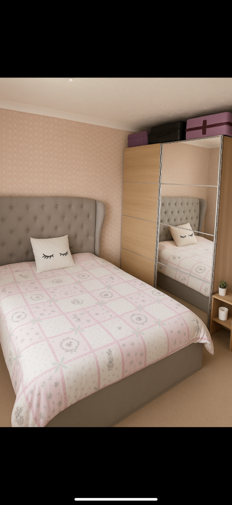 Double room for female *Urgent* (RM6)