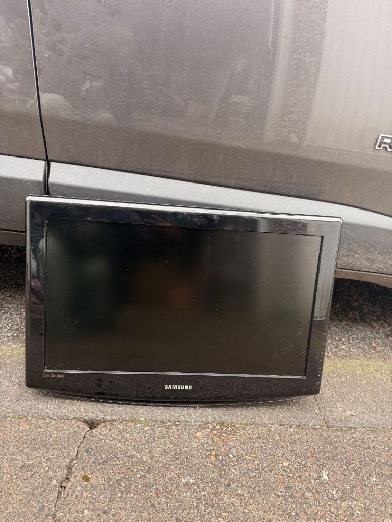 Samsung LE26R86BD LCD 26 inch TV 
