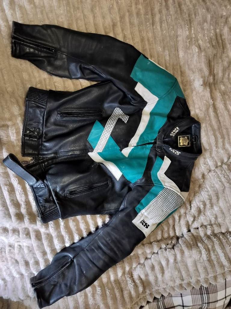 Motorcycle leathers (selection), gloves & boots