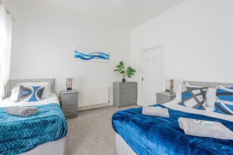 Entire furnishings for 4 bed house available- GreatSpec - Quick Sale