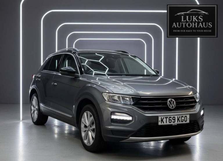 2020 Volkswagen T-Roc 1.5 TSI EVO Design DSG Euro 6 (s/s) 5dr HATCHBACK Petrol Automatic