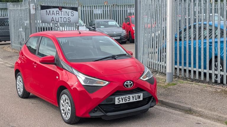 2020 Toyota AYGO 1.0 VVT-i X-Play 5dr,18K, MOT 21/07/27 HATCHBACK Petrol Manual