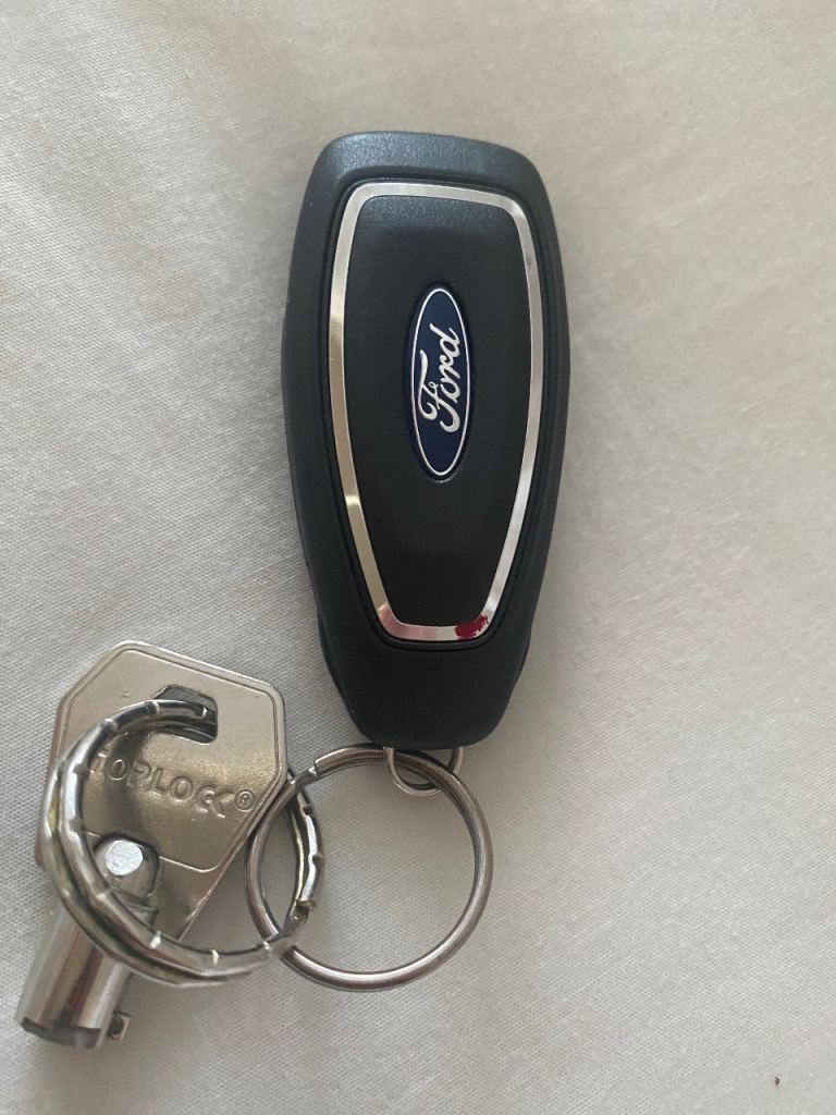 Ford focus eco 2017 car key 