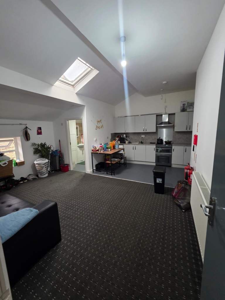 Luxury 2 Bed Fully Furnished City Centre Flat | Bills Included | Ready Now