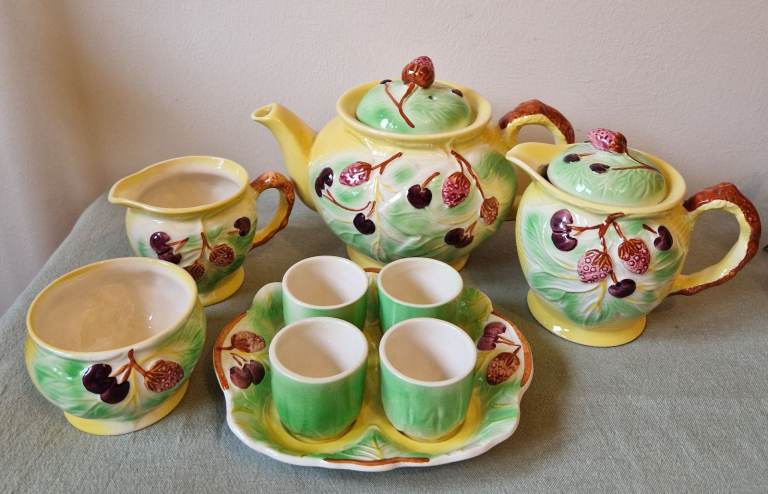 Vintage Avon Ware Ceramic Tea Set with Berry Design – Fair Condition