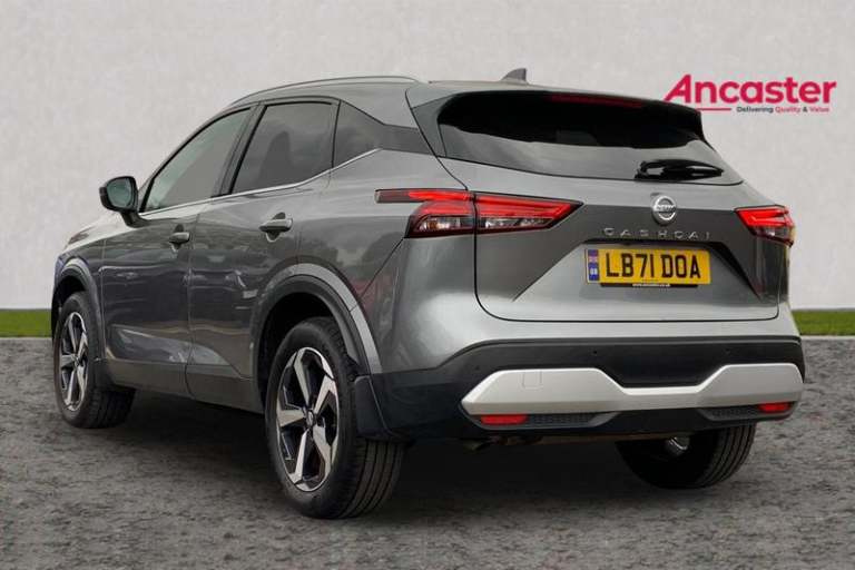 2021 Nissan Qashqai 1.3 DiG-T MH N-Connecta [Glass Roof] 5dr Manual Hatchback Petrol Manual