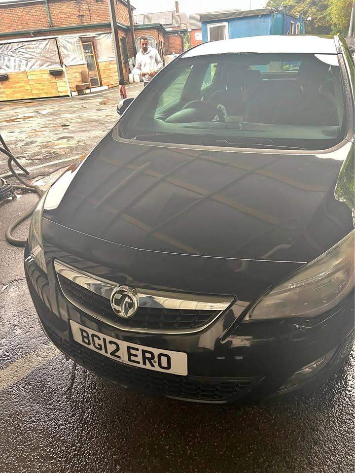 Vauxhall, ASTRA, Hatchback, 2012, Manual, 1956 (cc), 5 doors