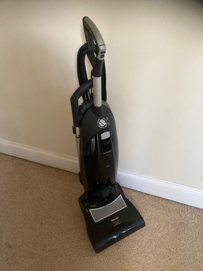 Miele vacum cleaner 
