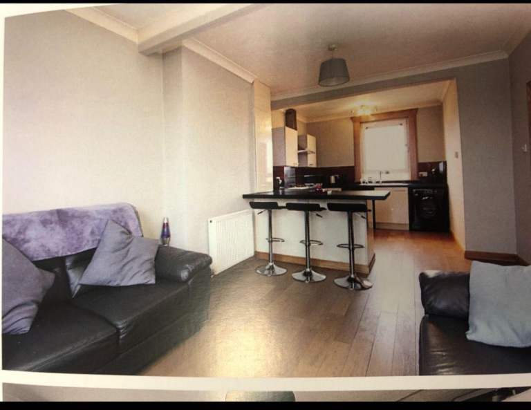 Single Room Available for Female