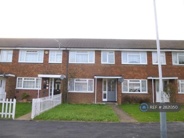 4 bedroom house in Cleave Avenue, Hayes, UB3 (4 bed) (#2821350)
