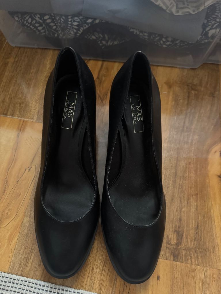 M&S Collection Insolia Black Leather Block Heel Shoes - Size 7.5