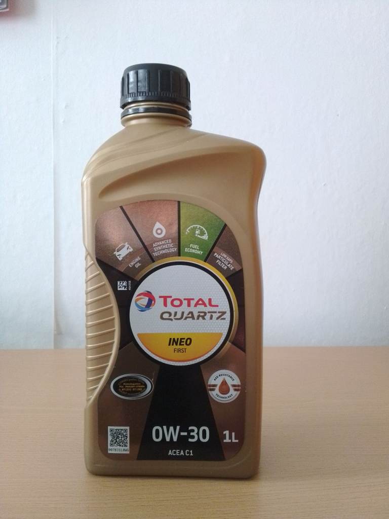 TOTAL QUARTZ ENGINE OIL 0W-30 NEW / NOT SEALED 