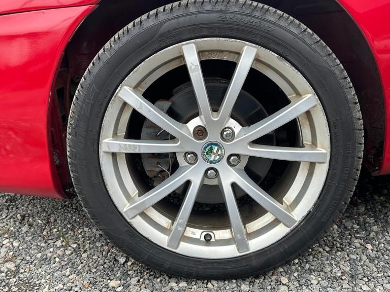 2006 Alfa Romeo 147 1.6 TS Lusso 3dr HATCHBACK Petrol Manual