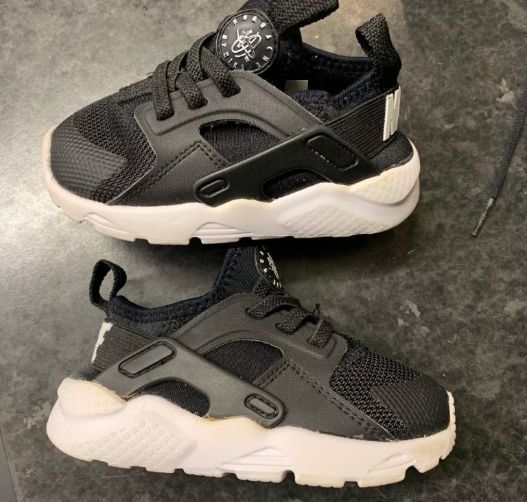 Small bundle kids trainers 