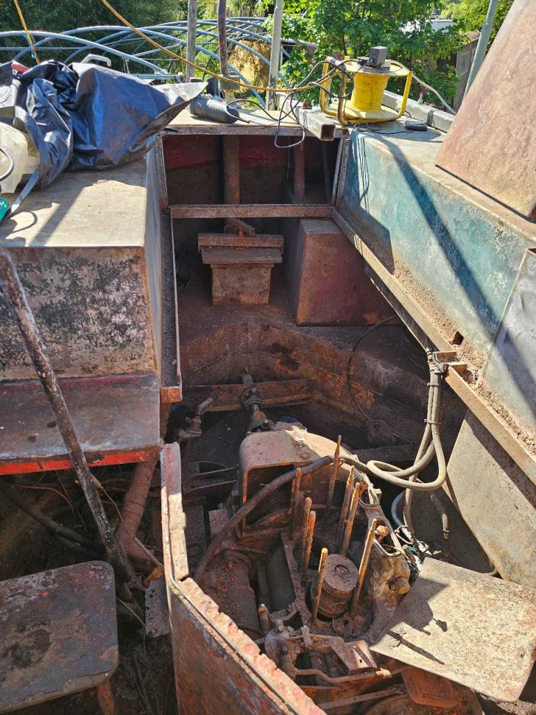 Swop or px 40 foot narrow boat project open to offers or swops for Sale