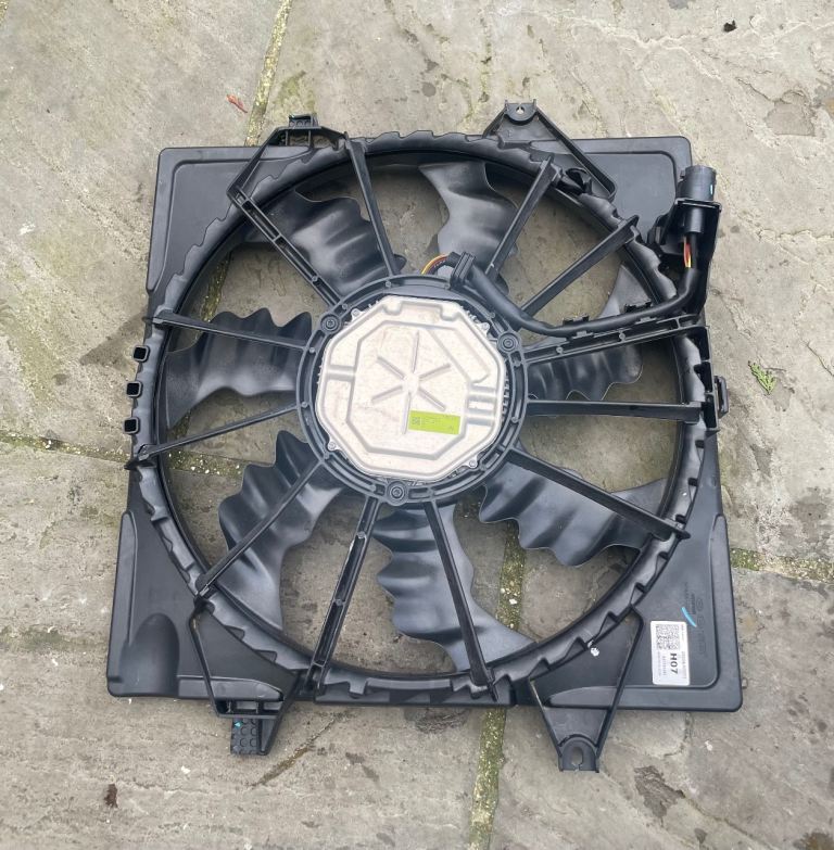 2021-24 HYUNDAI TUCSON NX4e MK4 RADIATOR COOLING FAN 25304-N7071