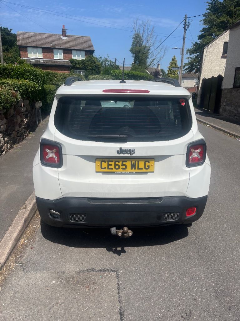 Jeep renegade 1.6 eco, cheap insurance and tax, MOT 22/03/27