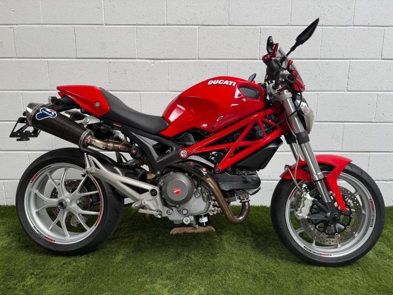 2010 JDM Ducati Monster 1100