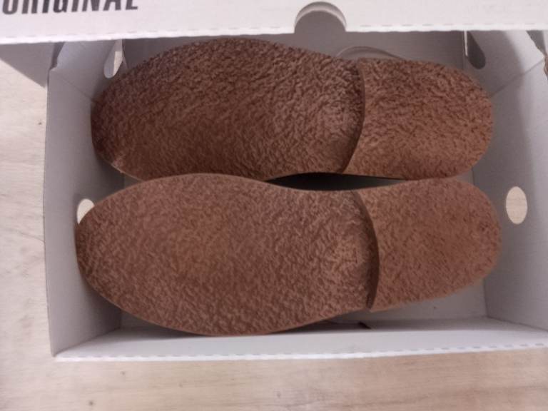 THE CLASSIC IKON BOWLING SHOE - RED AND WHITE - BRAND NEW WITH BOX SIZE 10