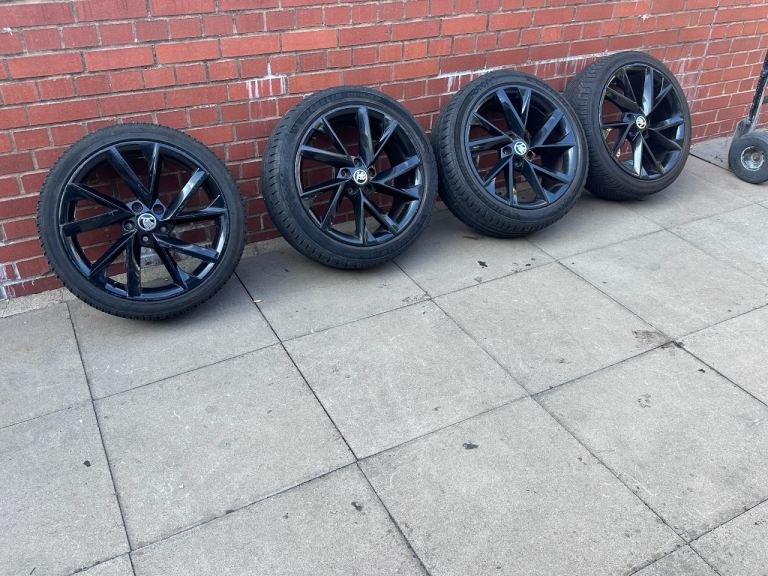 SKODA 19inch alloys v spoke vega fits Skoda karoq kodiaq Vw Audi seat Skoda 