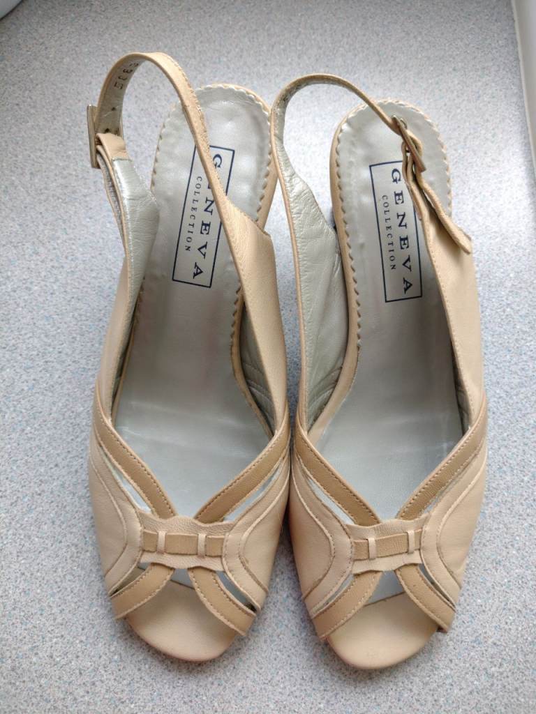 image for Size 5 Near New! Geneva Fawn & Beige Smart Slingback Sandals, with eat 2 inch heels.