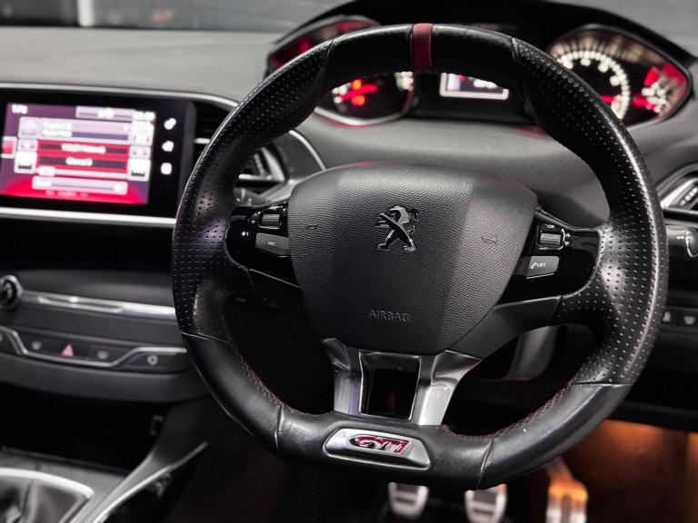 PEUGEOT 308 1.6 THP GTi by Peugeot Sport 2016