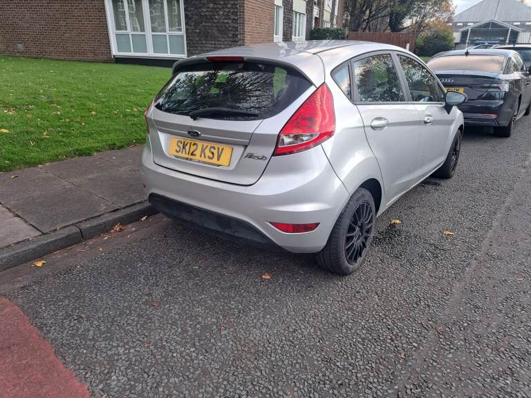 Ford, FIESTA, Hatchback, 2012, Manual, 1242 (cc), 5 doors