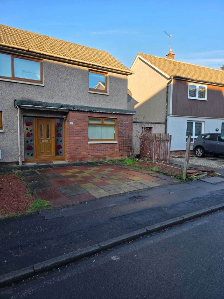 Lovely 2-Bedroom House to Rent – 49 Dochart Drive, Clermiston, Edinburgh, EH4 7LD – £1,400pcm