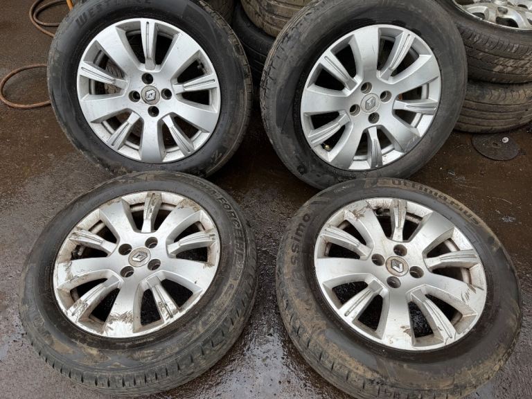 Renault captur 16” alloy wheels 