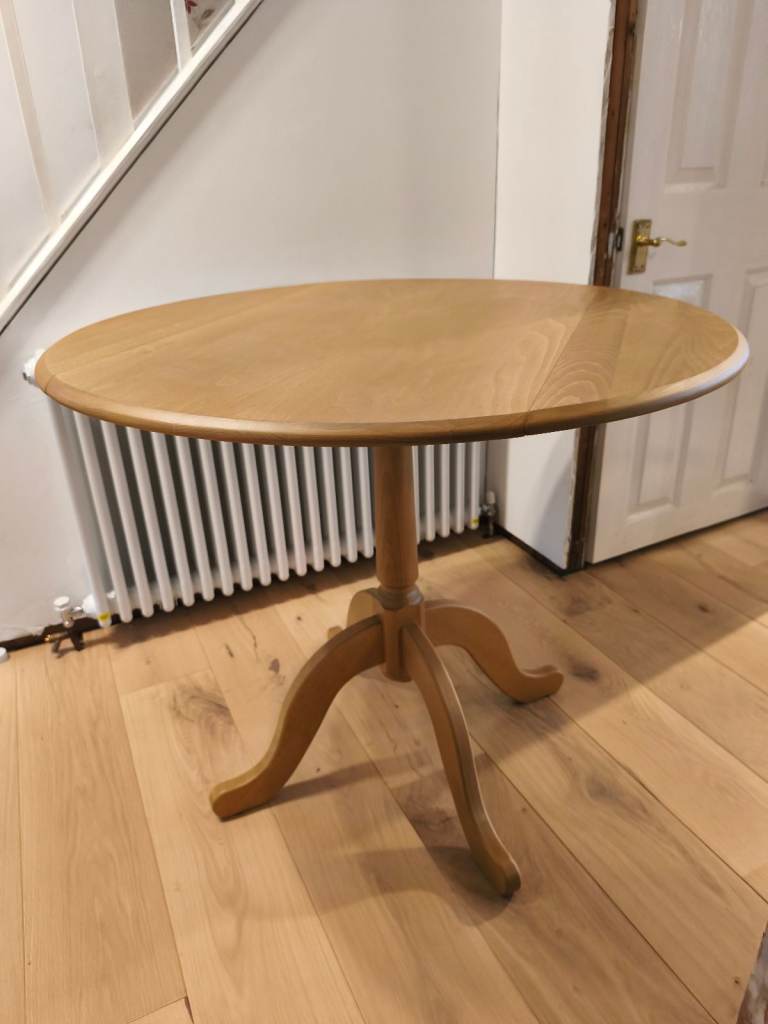 NEW John Lewis Clayton Drop Leaf Dining Table in excellent condition