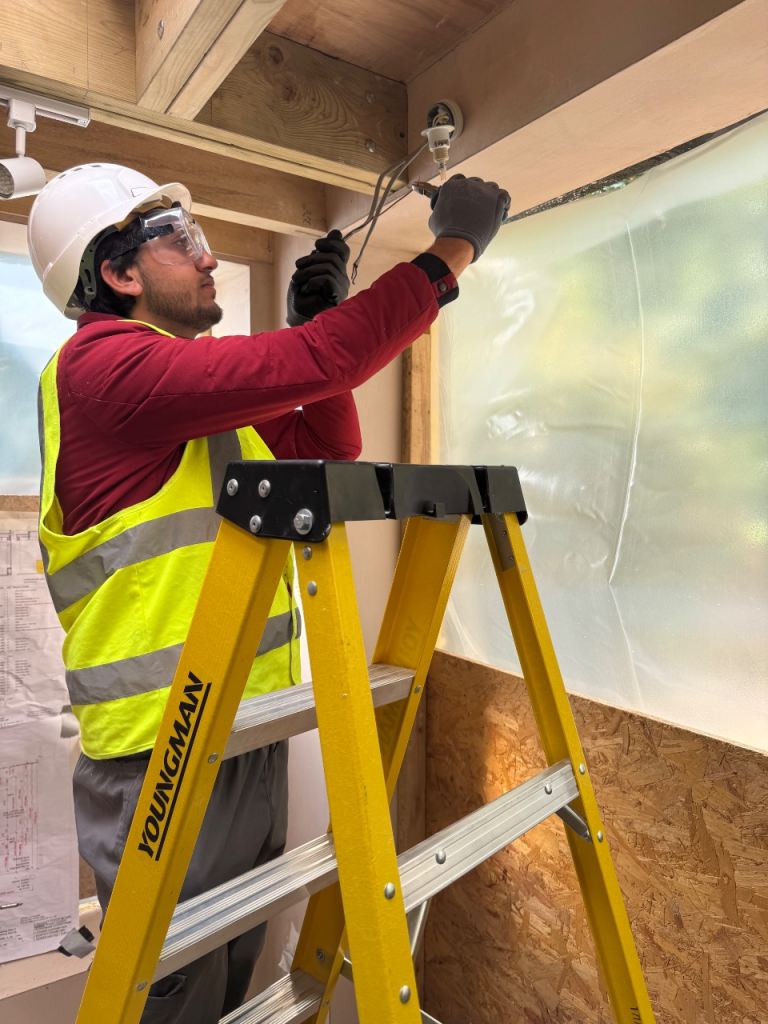 Reliable & Professional Local Electrician | Domestic & Commercial