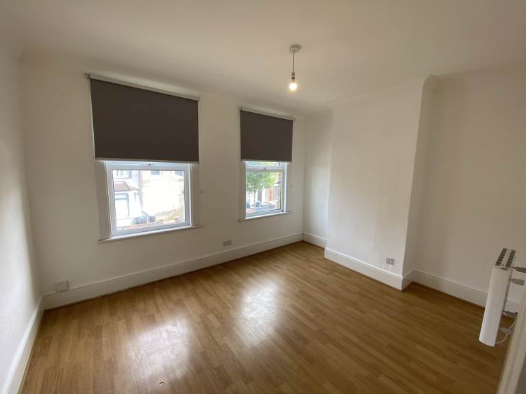 1 bedroom flat in 1 Bedroom Flat – Kimberley Road, London N18