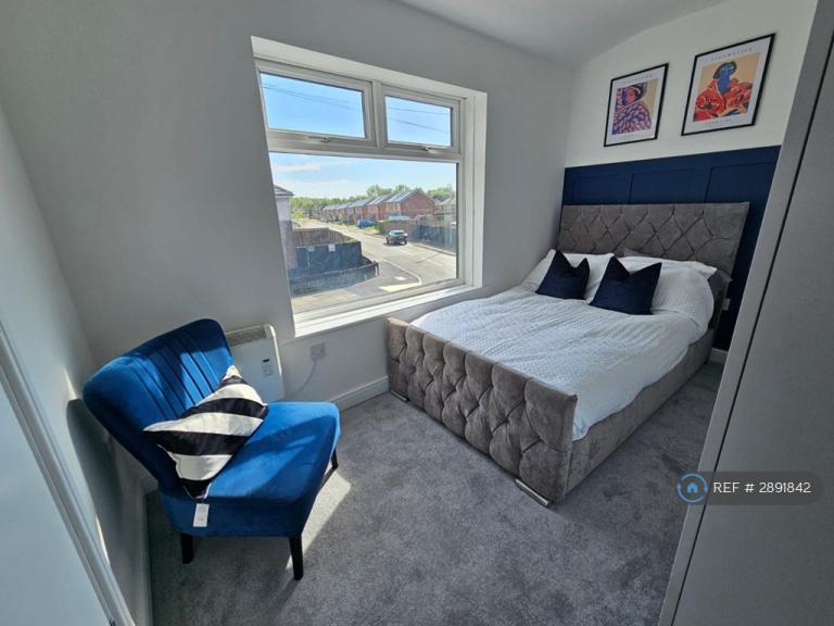 1 bedroom in Surrey St, St Helens, WA9 (#2891842)