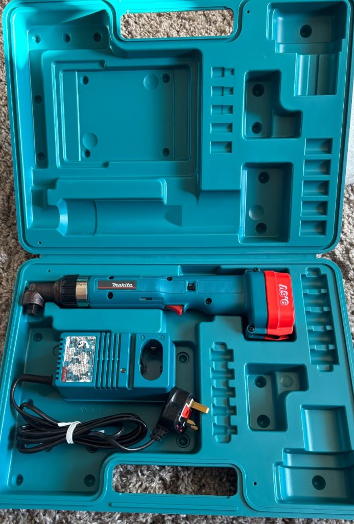 Makita angle socket driver