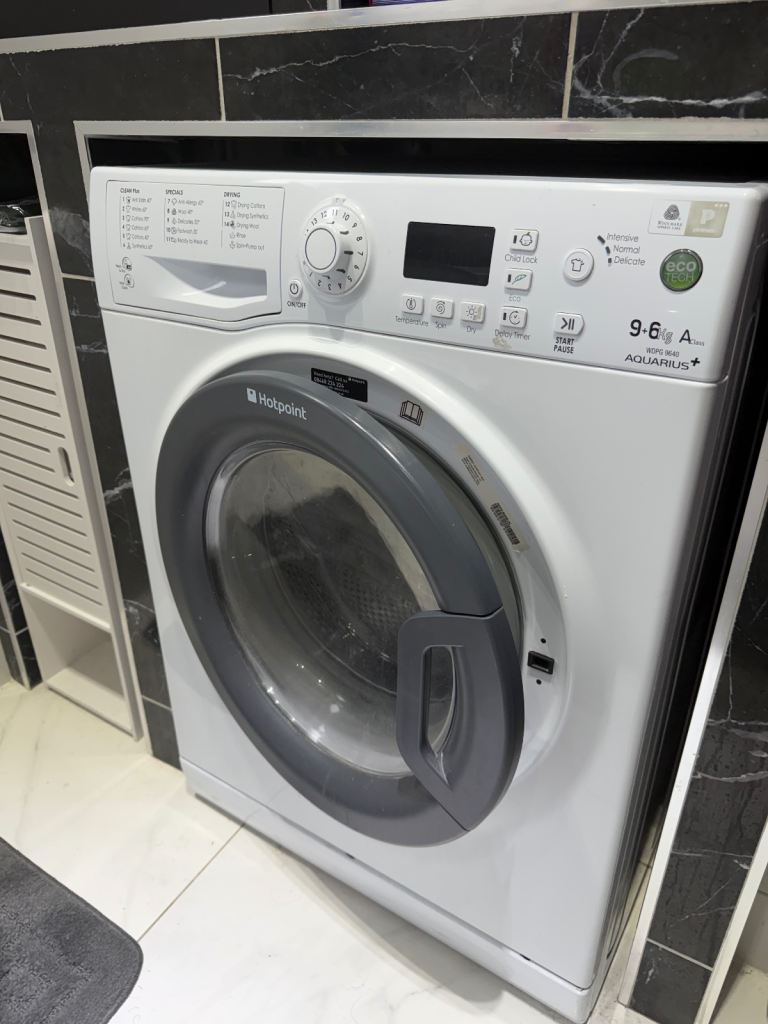 Hotpoint Washing Machine 9kg – Good Condition