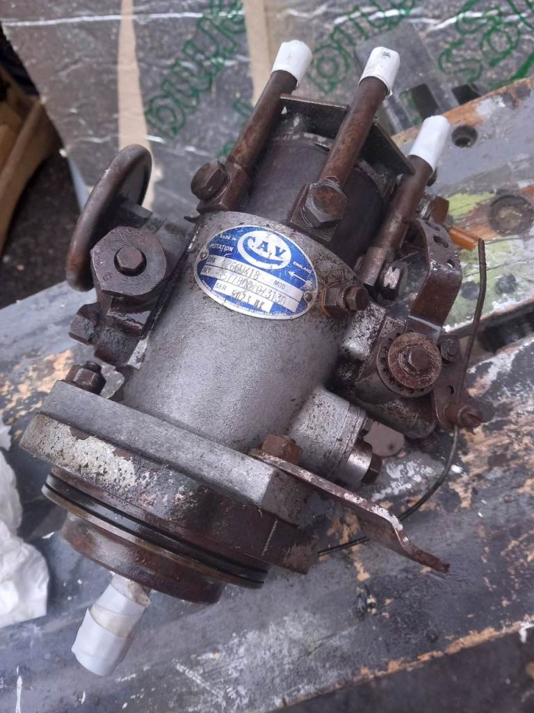 CAV 6 cylinder diesel fuel pump
