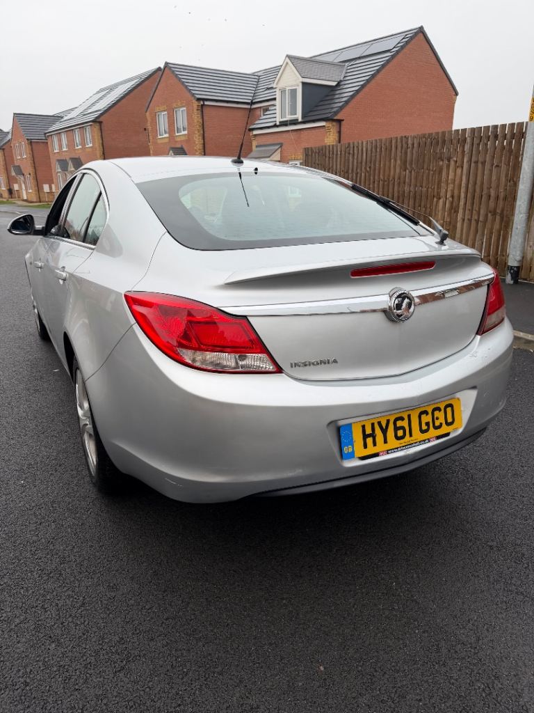 2011 Vauxhall Insignia 1.8 Petrol 12 Months Mot Low Miles 74k Full Service Good Condition Car