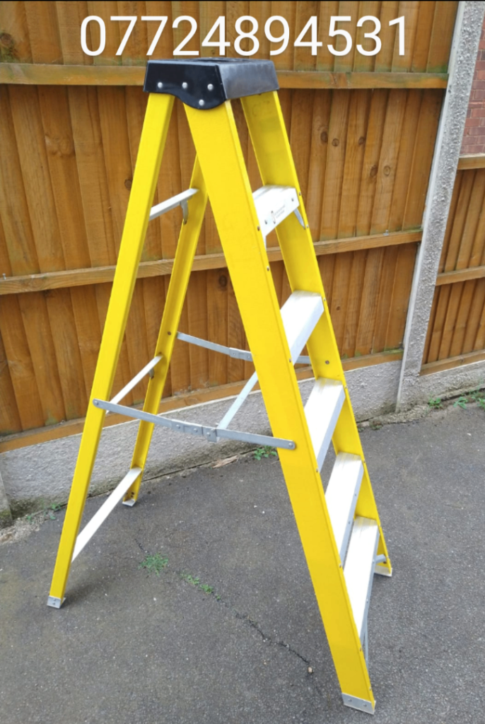 Ladder like new can deliver 