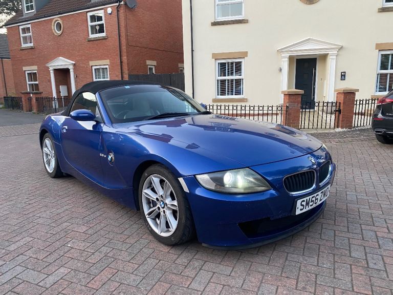 2007MY BMW Z4 2.5si Sport [218hp] Roadster (Audi TT, Mazda MX-5, Porsche Boxster Rival)