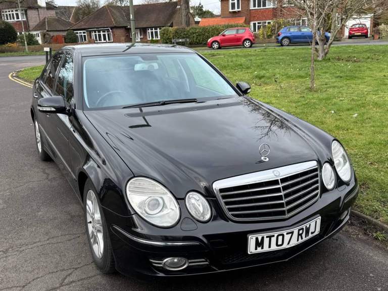 Mercedes Benz E220 CDI