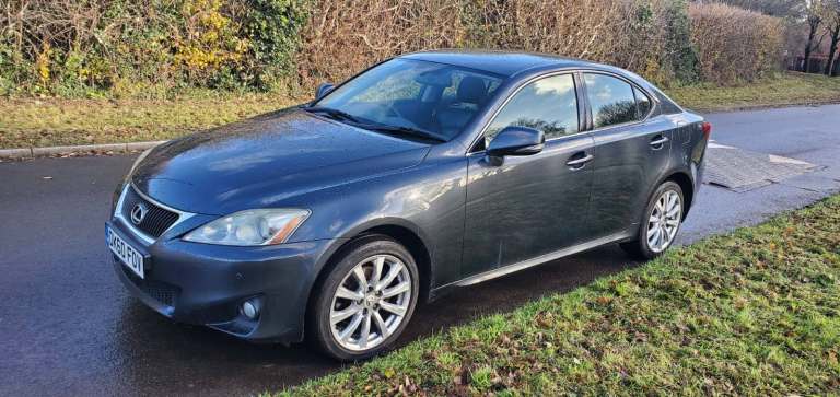 Lexus IS200d Advance, Saloon, 2011, Manual, 4 doors, New MOT, just 3owners