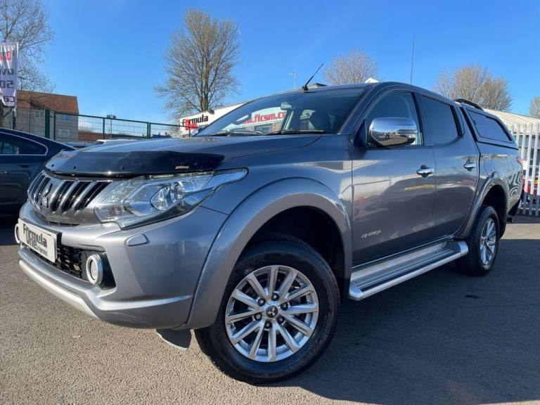 2017 Mitsubishi L200 2.4 DI-D 4WD WARRIOR DCB 178 BHP PICKUP Diesel Manual