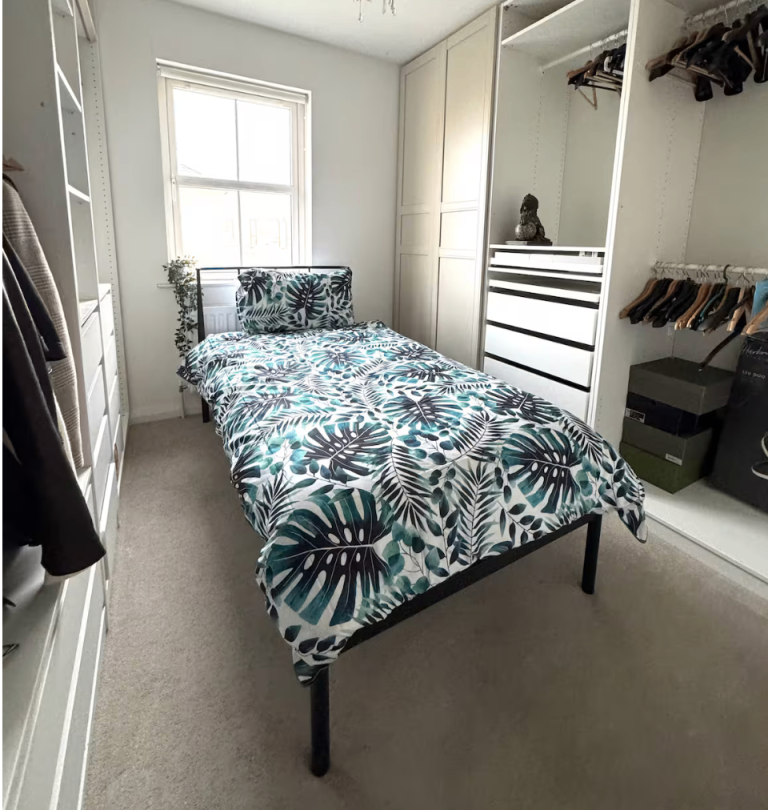 Single Metal Bed Frame with Mattress – Good Condition